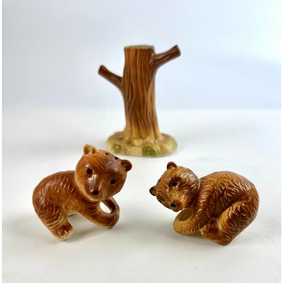 Vintage Kitschy Bear Cubs Salt And Pepper Shakers Cute Hanging On A Tree Design - Picture 5 of 12